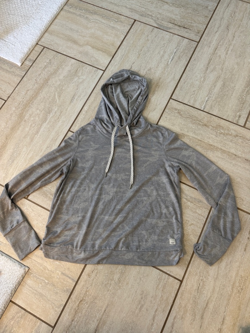 Vuori Women's Halo Essential Hoodie